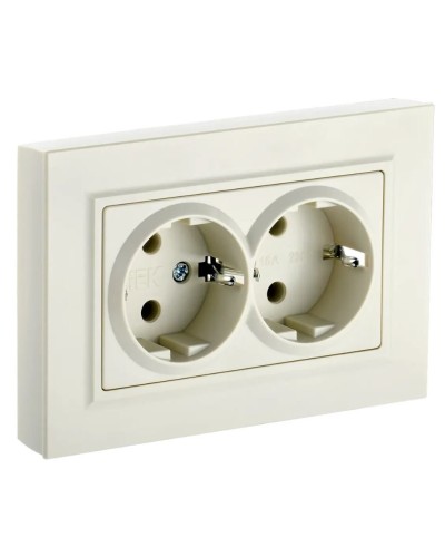 Розетка 2-местная с з/к РСш12-3-БрКр бежевый BRITE (BR-R24-16-K10-F). Розетка с заземлением с защитными шторками в сборе. IEK в Коломне